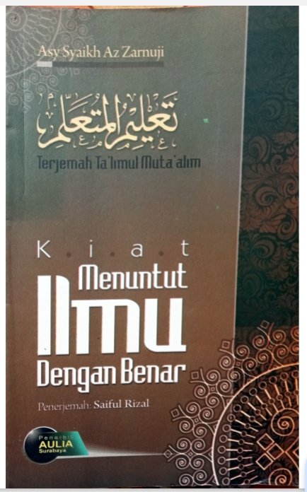 Kira menuntut ilmu dengan benar